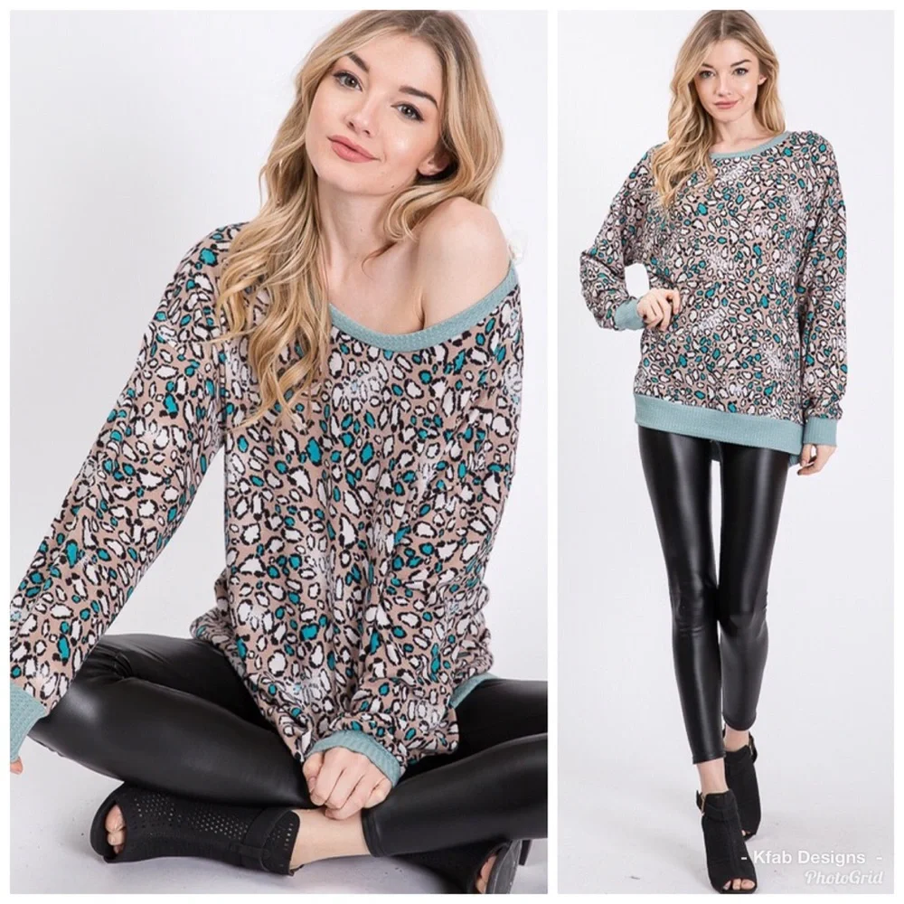 ❤️ LAST 1! - LAST CHANCE!! Animal Print Oversized Super Soft Top! - Picture 1 of 4